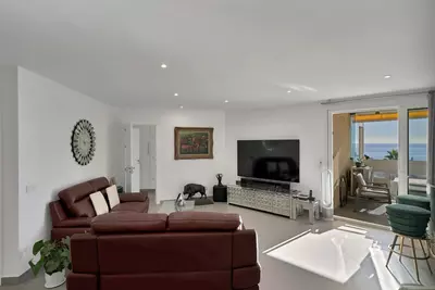 Middle Floor Apartment in Marbella