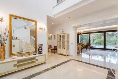 Detached Villa in Guadalmina Baja