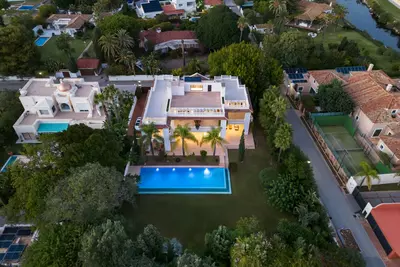 Detached Villa in Guadalmina Baja