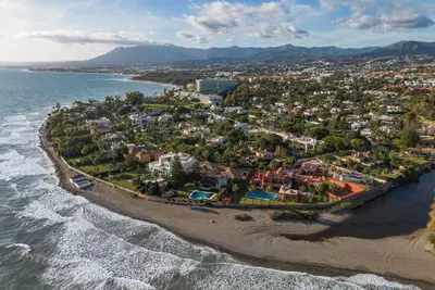 Detached Villa in Guadalmina Baja