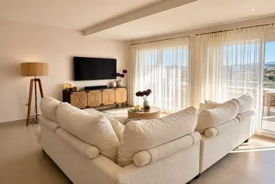 Middle Floor Apartment in Cancelada