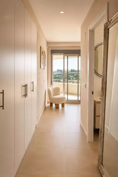 Middle Floor Apartment in Cancelada