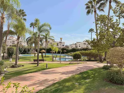 Middle Floor Apartment in Marbella