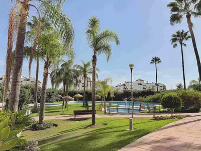 Middle Floor Apartment in Marbella
