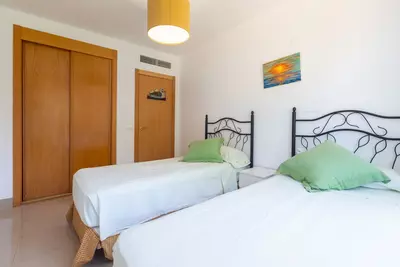 Middle Floor Apartment in Elviria