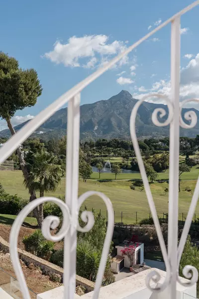 Penthouse in Nueva Andalucía