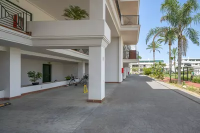 Middle Floor Apartment in Marbella