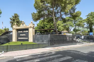 Middle Floor Apartment in Marbella