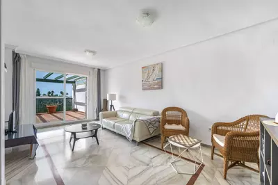 Middle Floor Apartment in Marbella