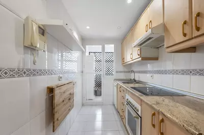 Middle Floor Apartment in Marbella