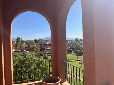 Middle Floor Apartment in Estepona