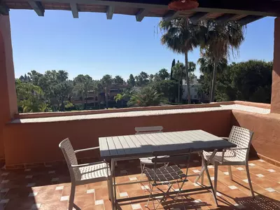 Middle Floor Apartment in Estepona