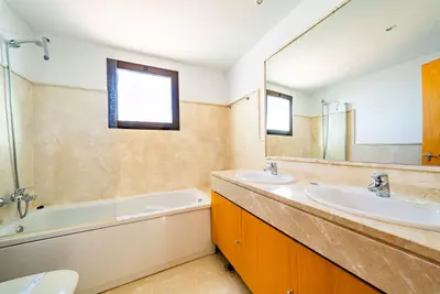 Penthouse in Casares Playa