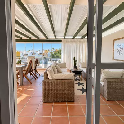 Top Floor Apartment in Nueva Andalucía