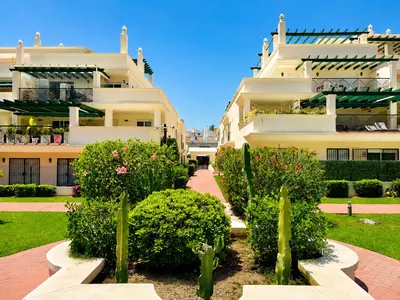 Top Floor Apartment in Nueva Andalucía