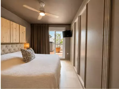 Top Floor Apartment in Nueva Andalucía