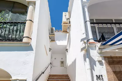 Top Floor Apartment in El Paraiso