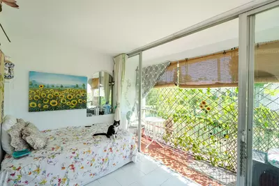 Top Floor Apartment in El Paraiso