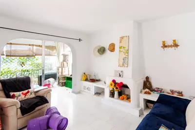 Top Floor Apartment in El Paraiso