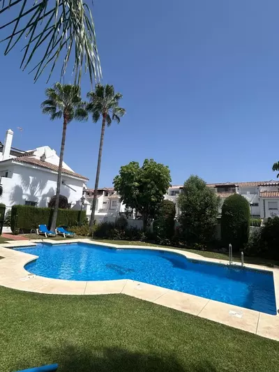 Townhouse in Nueva Andalucía