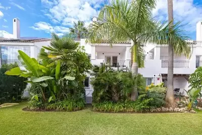 Townhouse in Nueva Andalucía