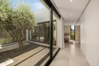 Detached Villa in Nueva Andalucía