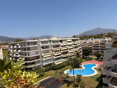 Middle Floor Apartment in Guadalmina Alta