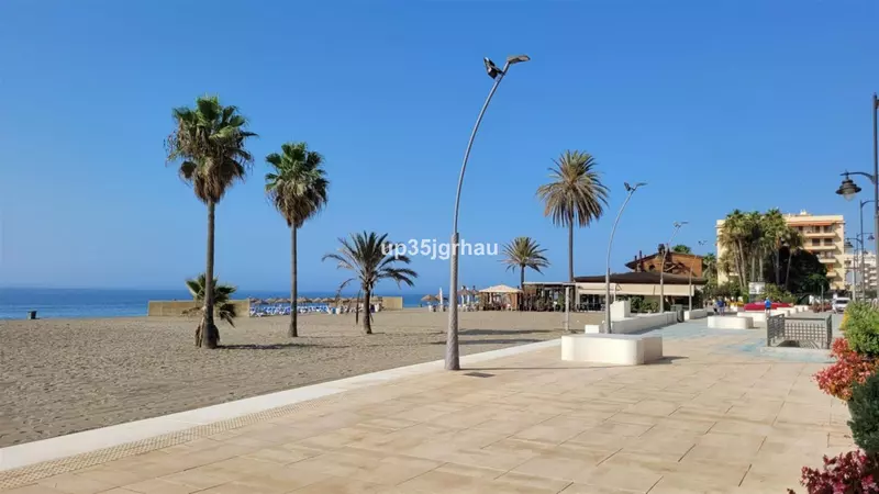 Middle Floor Studio in Estepona