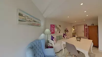 Middle Floor Apartment in Marbella
