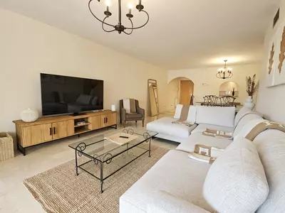 Middle Floor Apartment in Guadalmina Alta