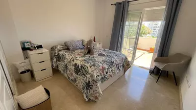 Middle Floor Apartment in Estepona