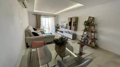 Middle Floor Apartment in Estepona