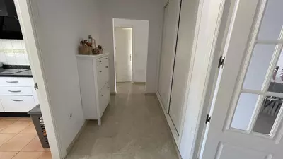 Middle Floor Apartment in Estepona