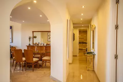 Middle Floor Apartment in Elviria