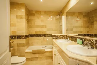Middle Floor Apartment in Elviria