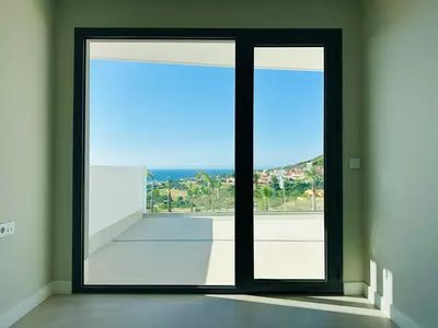Middle Floor Apartment in Manilva
