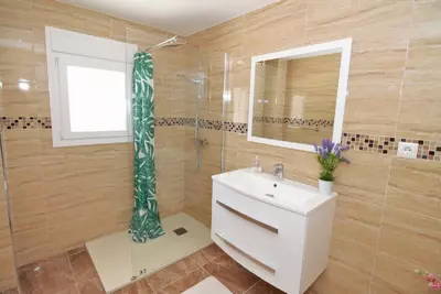 Detached Villa in El Paraiso