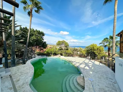 Detached Villa in Estepona