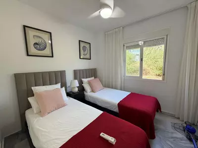 Middle Floor Apartment in Estepona