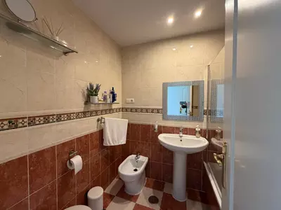 Middle Floor Apartment in Estepona