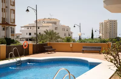 Middle Floor Apartment in Estepona