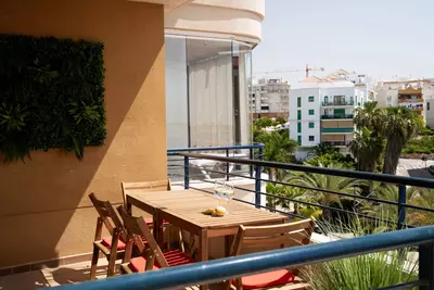 Middle Floor Apartment in Estepona