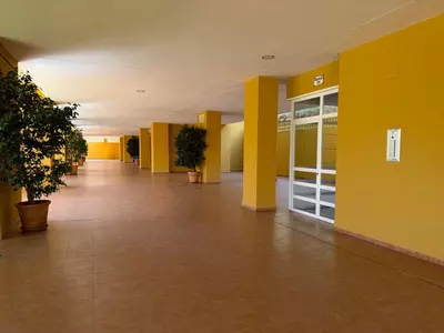 Middle Floor Apartment in Estepona