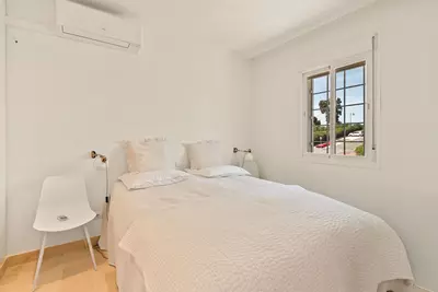 Townhouse in El Paraiso
