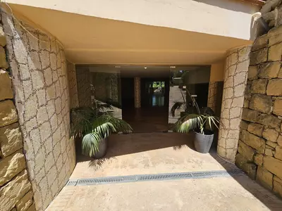 Middle Floor Apartment in Puerto Banús