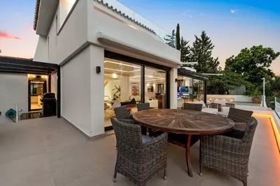 Detached Villa in Nueva Andalucía