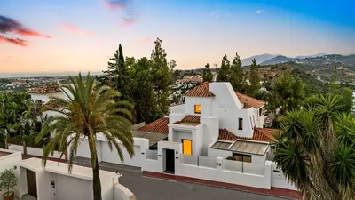 Detached Villa in Nueva Andalucía