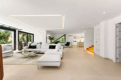 Detached Villa in Nueva Andalucía