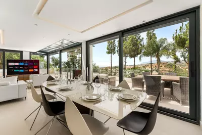 Detached Villa in Nueva Andalucía