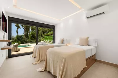Detached Villa in Nueva Andalucía